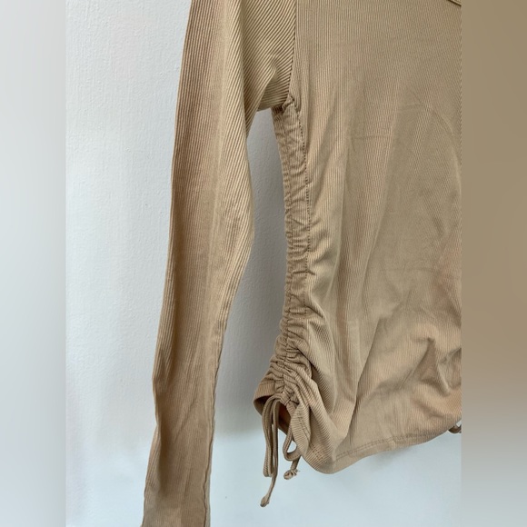 Ribbed long sleeve fitted shirt. One Step Up brand.  Size small. Tan. - Picture 3 of 3